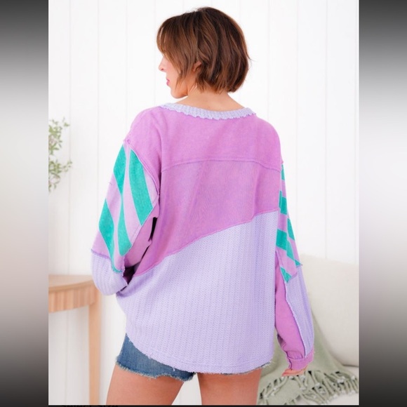 Color Block Peace ☮️ Sign top - Picture 4 of 4